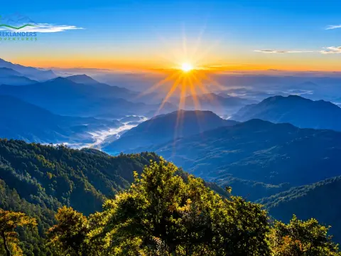 Nagarkot Sunrise Tour from Kathmandu: Best Himalayan View, Everest Sight, Timing & Complete Guide