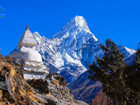 Everest Base Camp Trek: Guided vs Independent — Complete Comparison (Cost, Safety, Flexibility & Expert Tips)