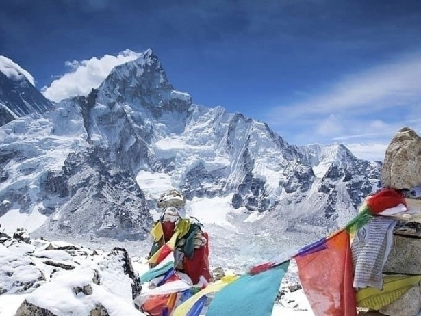 Top 5 Reasons You Must experience Everest Base Camp Trekking in Nepal