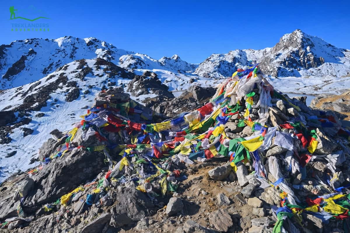 Lauribina La Pass- Langtang Gosaikunda Helambu Trek