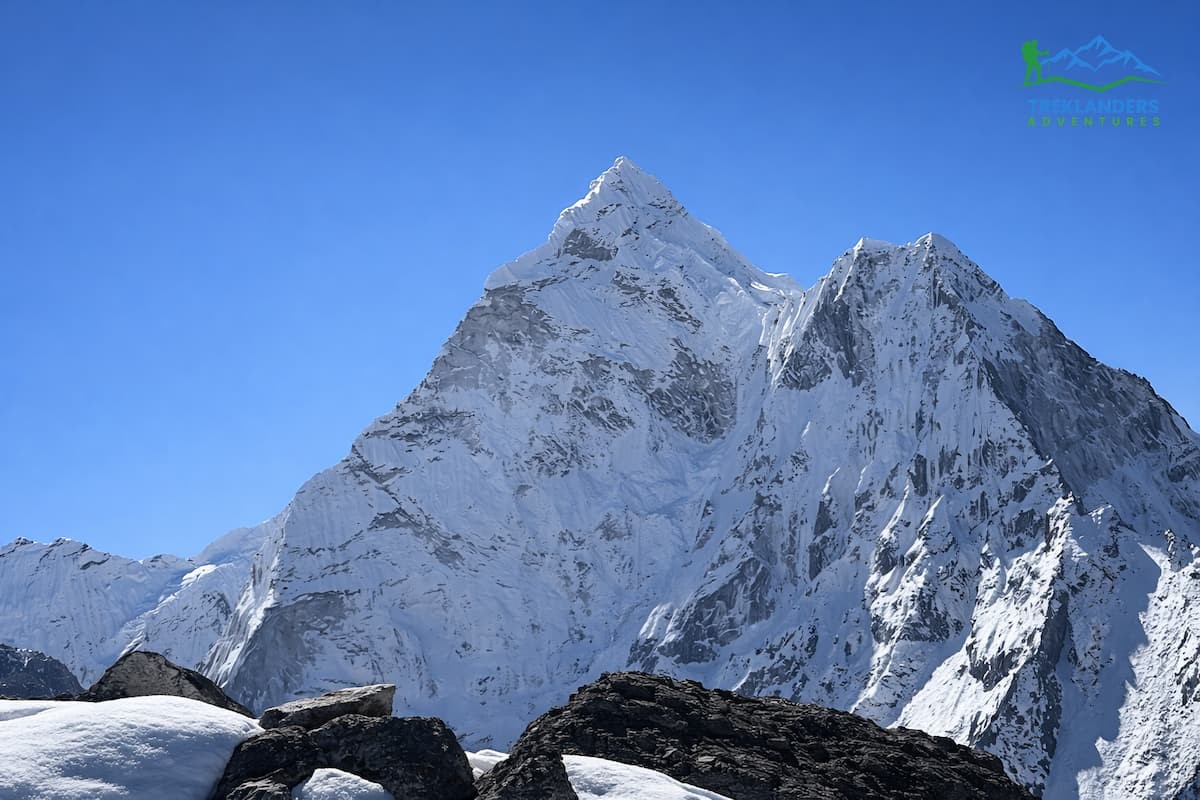 Narsingh Peak (near Dingboche)