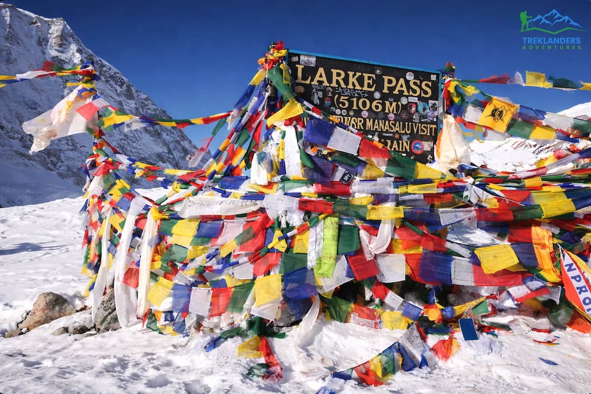 Larke Pass (5106 m.)- Manaslu Circuit Trek