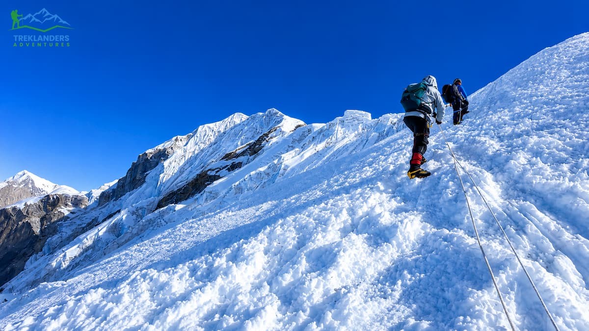 Lobuche East Peak Climbing