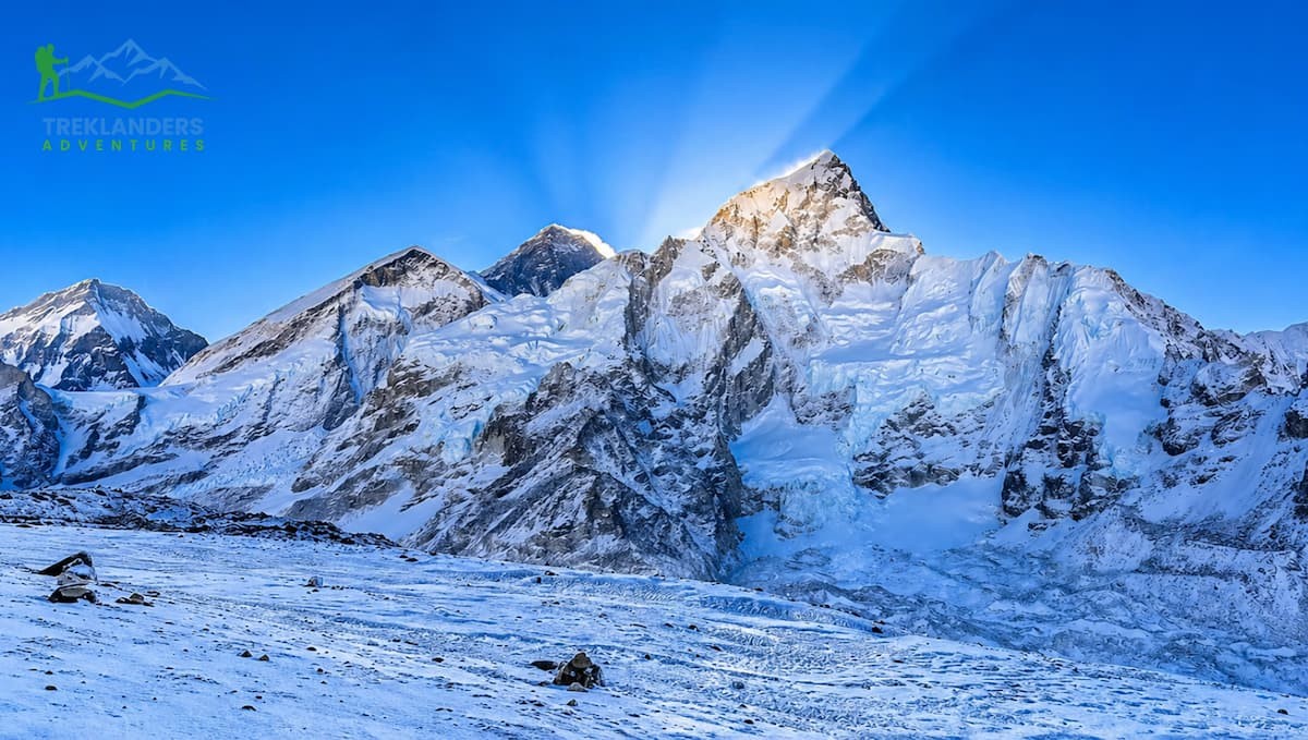 Beautiful mountain views of Everest and Nuptse from Kala Patthar in Winter