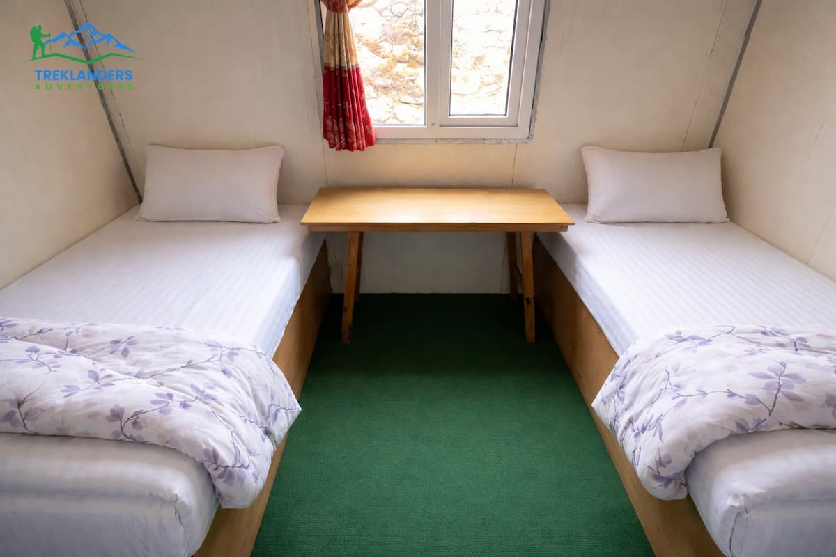 Accommodation facilities (double-bed room) in Dingboche