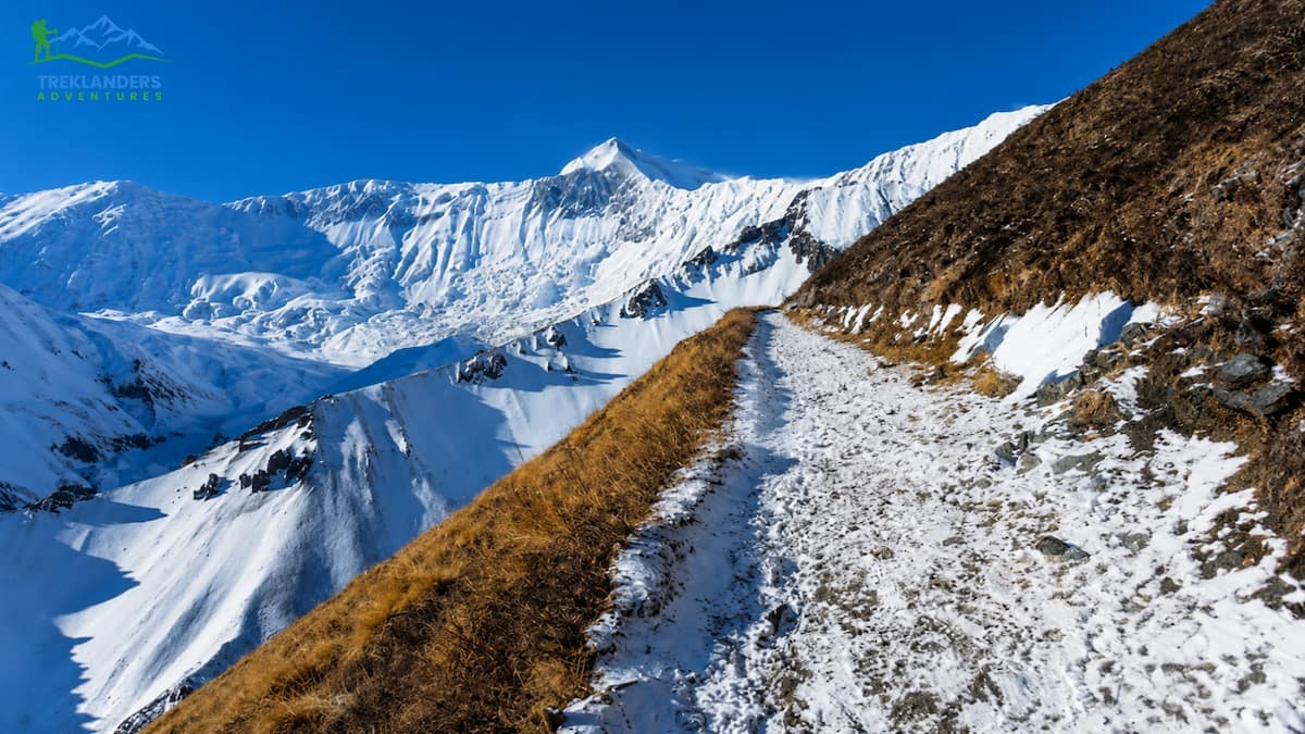 Trail Leading to Tilicho Lake 