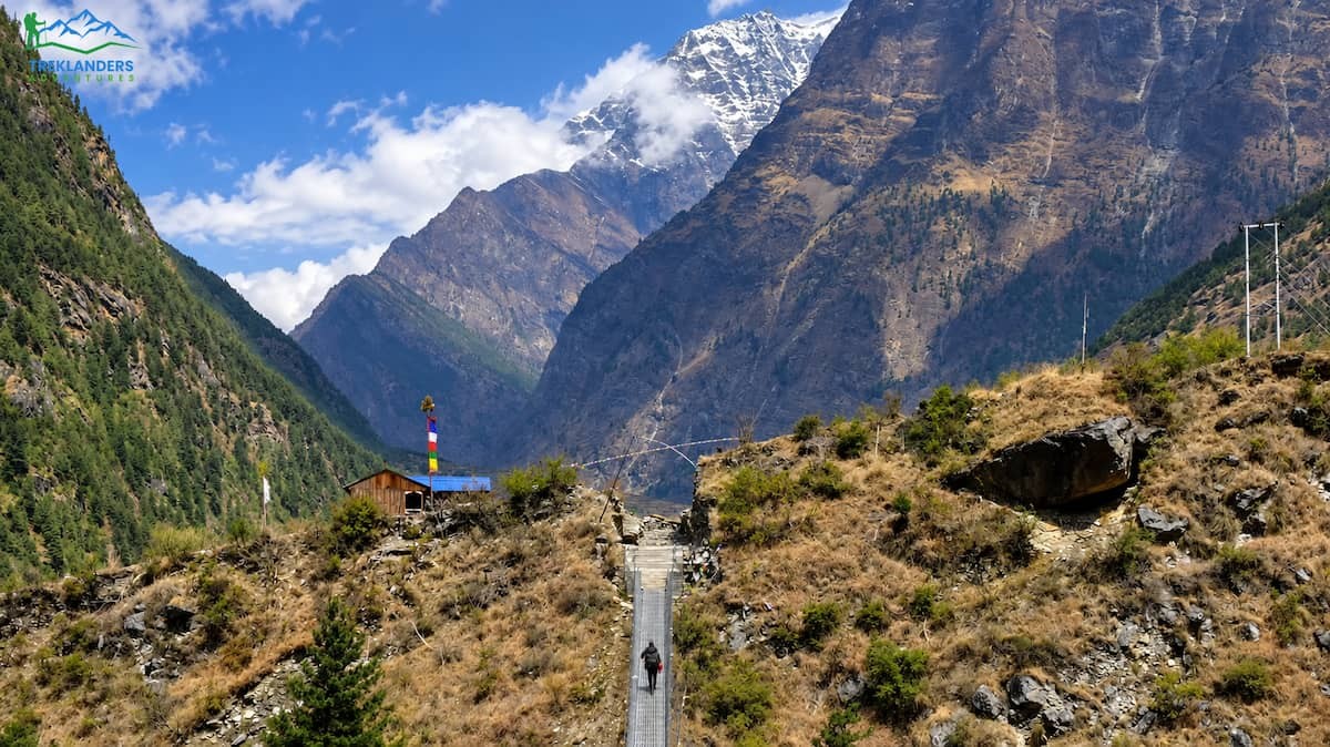 Tsum Valley