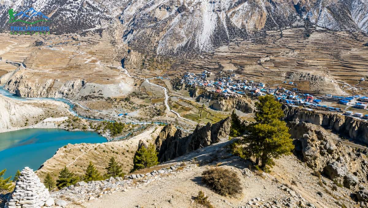 Manang Villgae with Gangapurna Lake