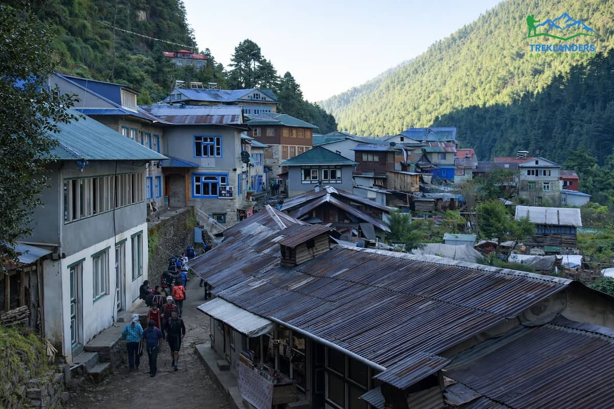 Tea house lodges in Phakding.- Everest Base camp Trek