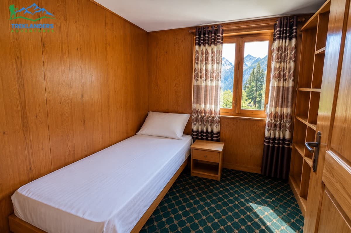 Single Room Accommodation at Kyanjin Gompa