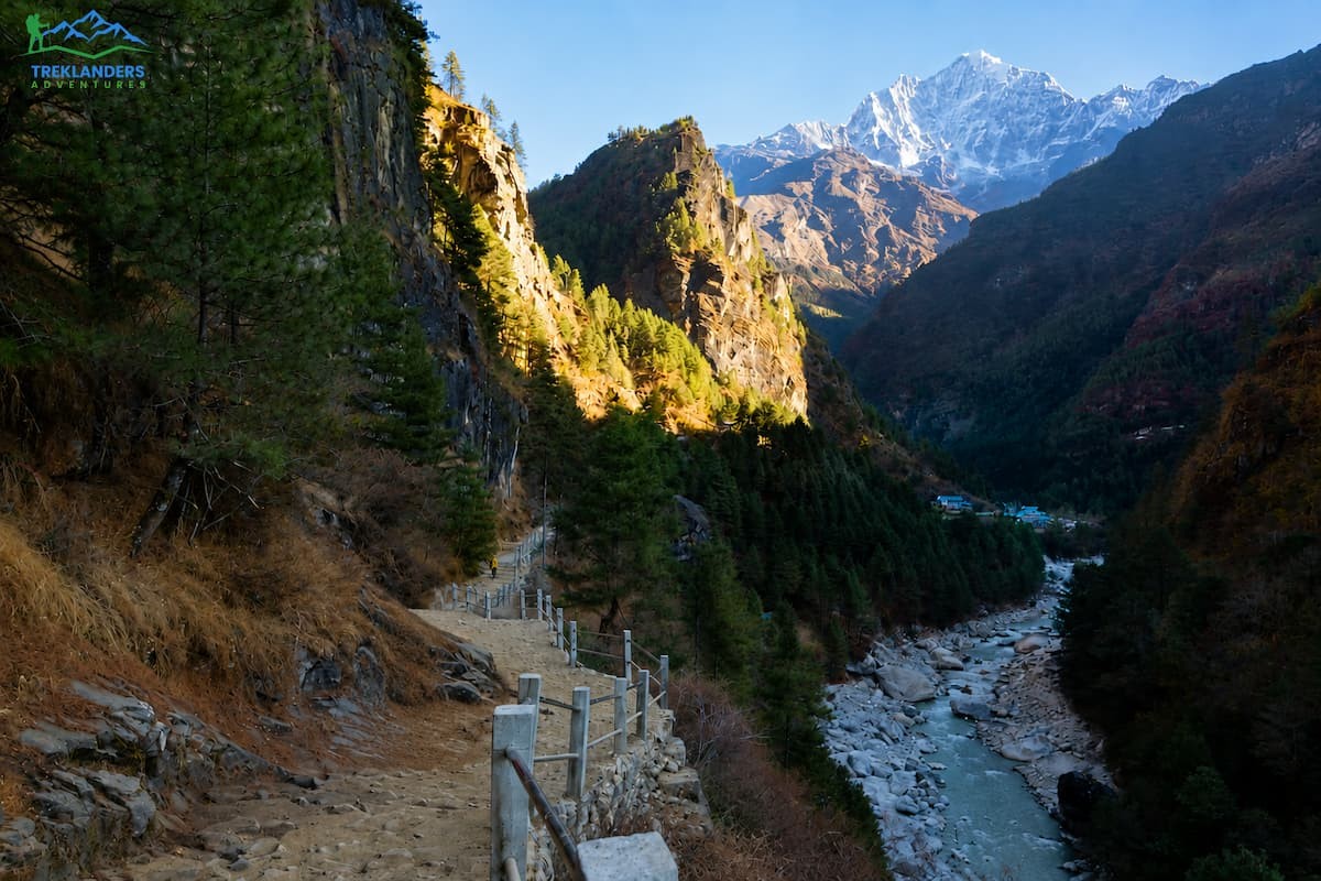 Everest Trail