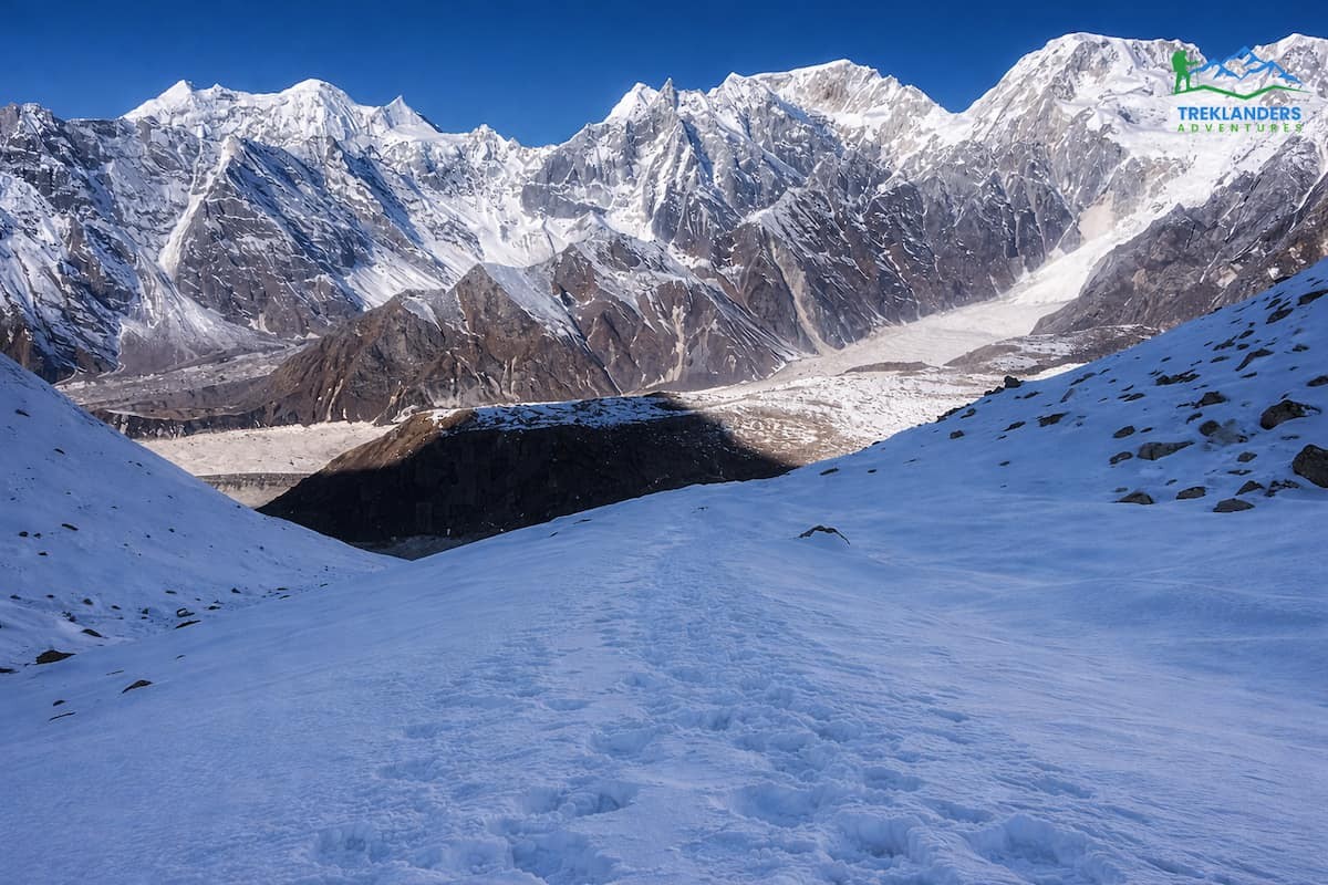 Larkya La Pass Trail- Manaslu Circuit Trek