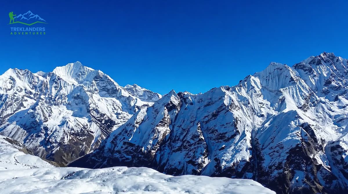 Lanbtang Valley Trek in spring