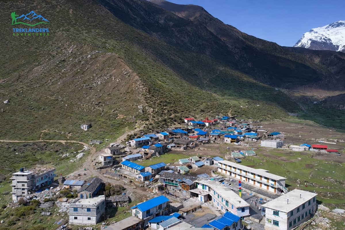 Samdo Village in autumn during the Manaslu Circuit Trek