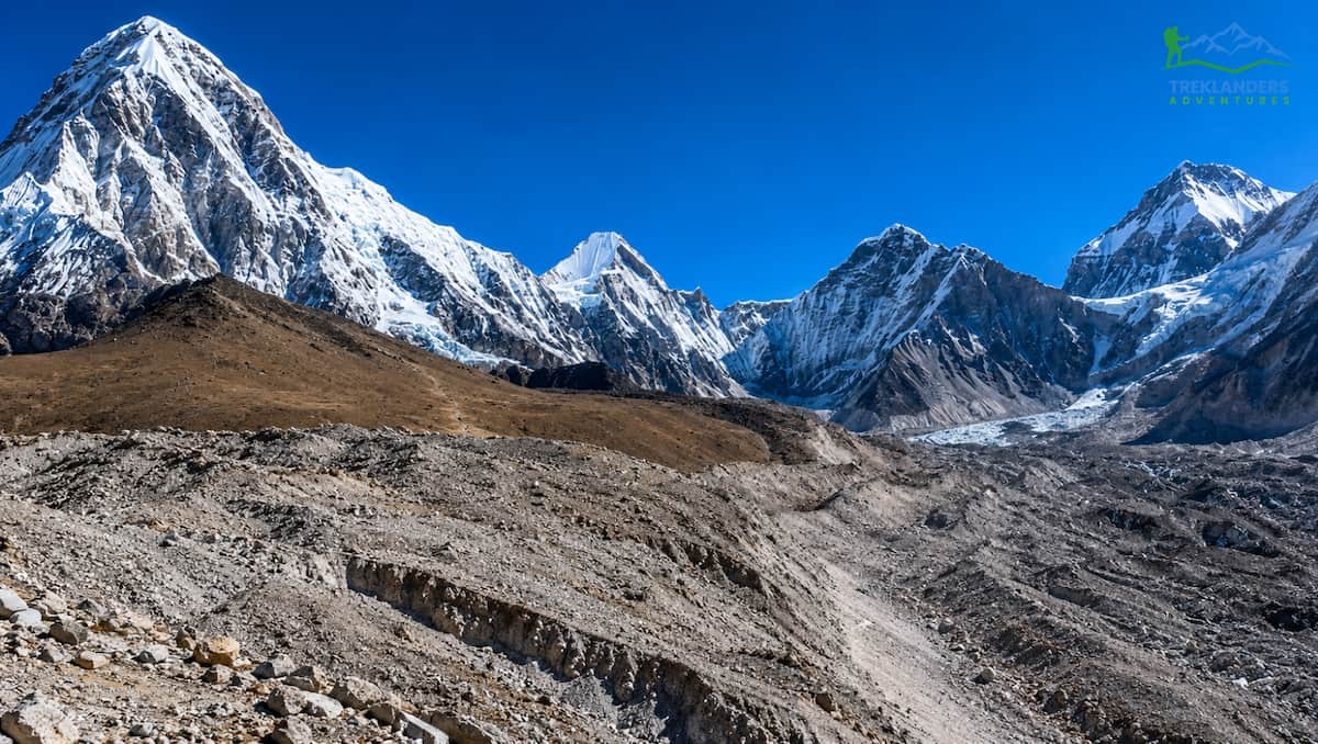 Everest Base Camp Trek – Hike up to Kala Patthar