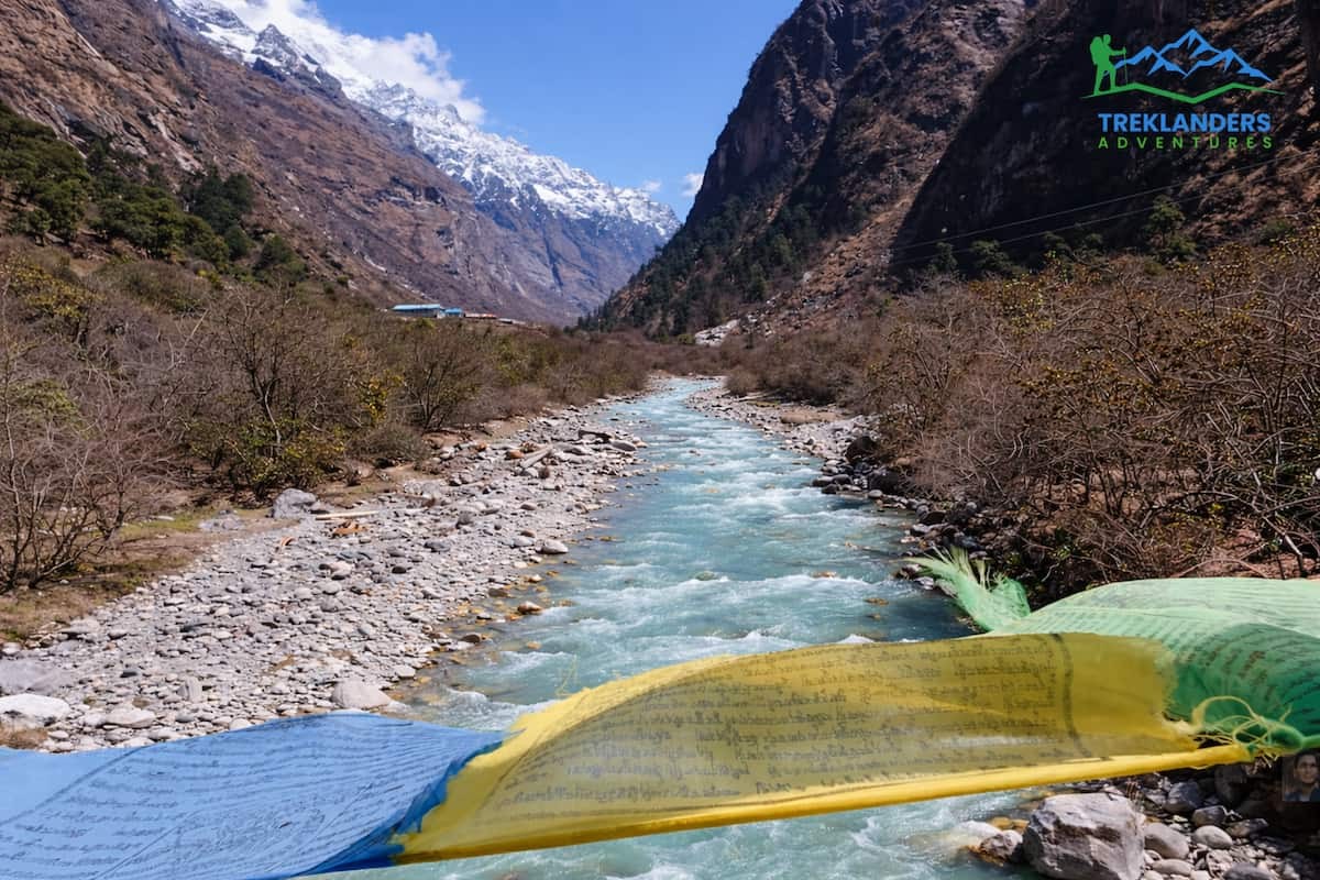 Scenic Landscape and Mountain Views around Ghoda Tabela