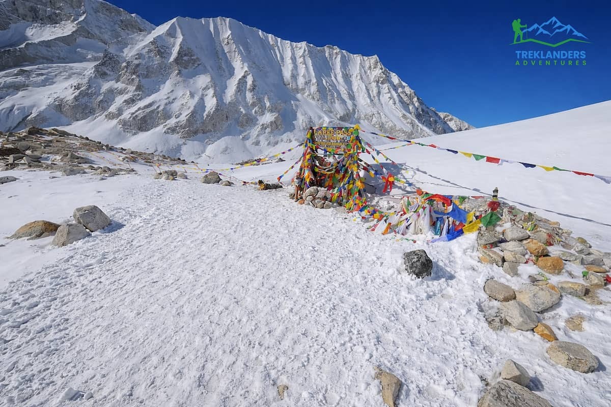 Larke Pass- Manaslu Circuit Trek