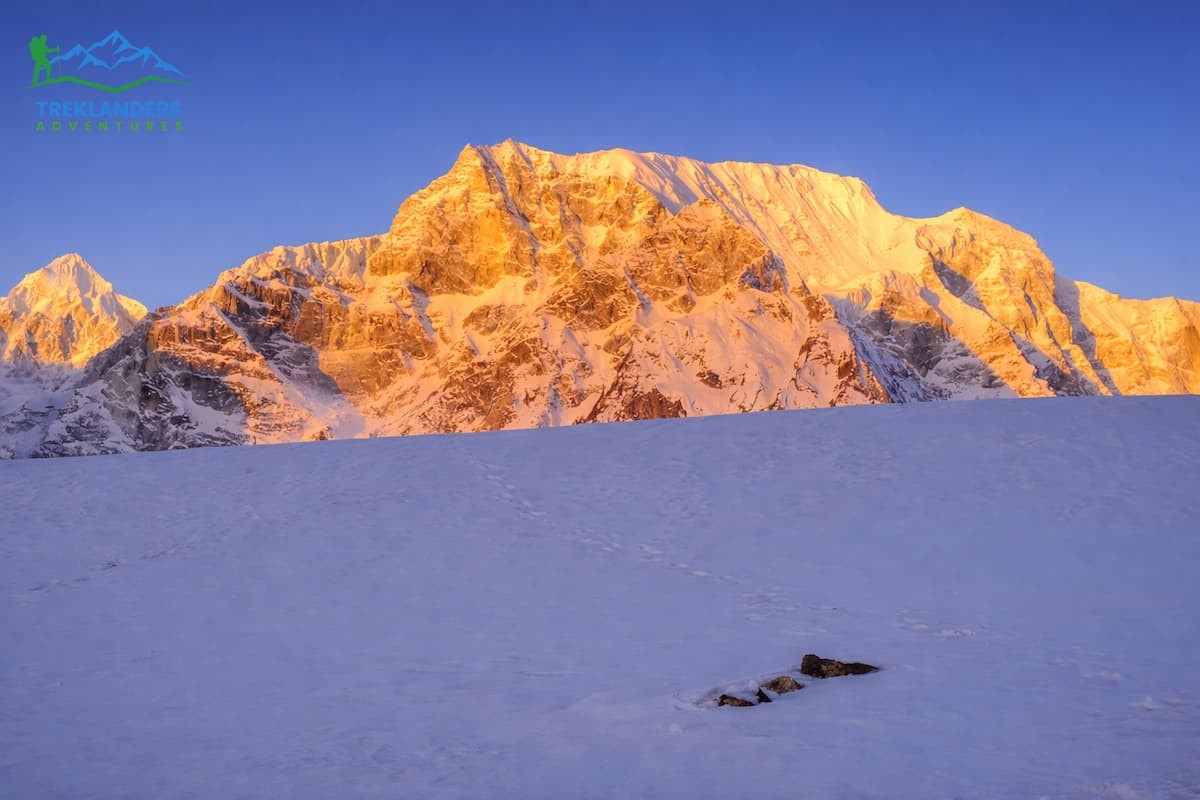 Mt. Manaslu- Manaslu Circuit Trek
