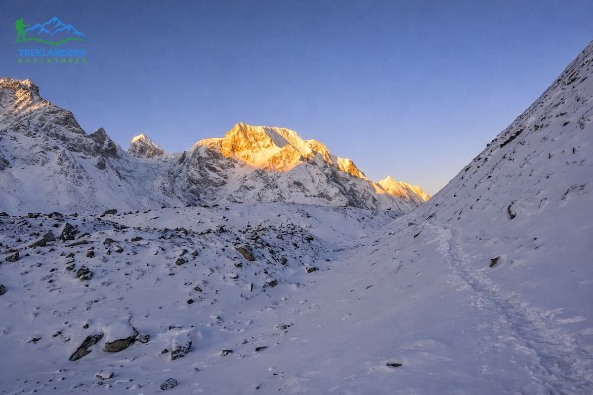 Trail from Dharmashala to Larkya La Pass during winter