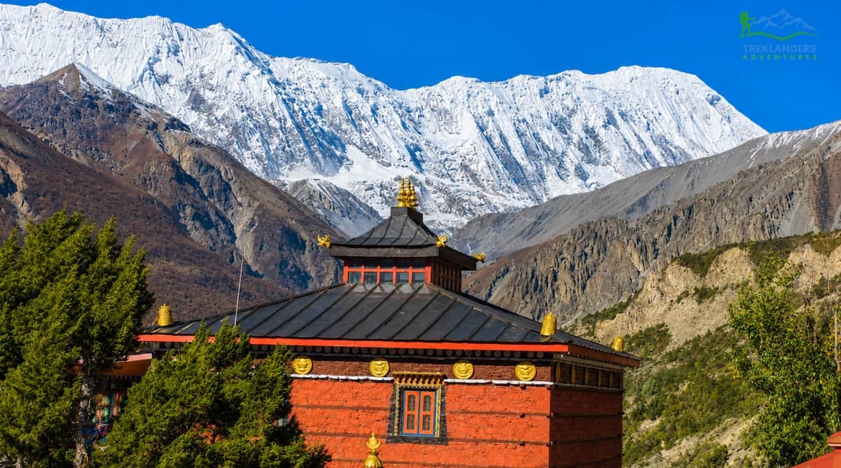 Trail from Khangsar to Tilicho Base Camp