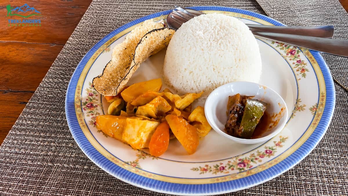 Food and Nutrition at Dingboche and Pheriche