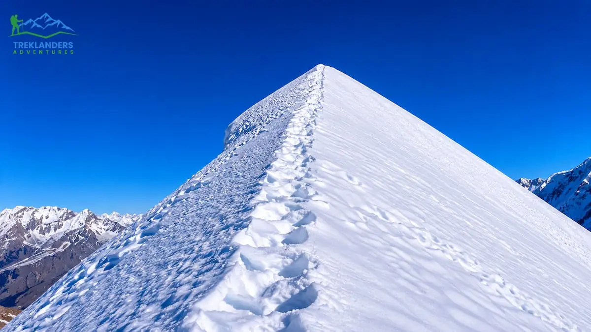 Lobuche East Peak